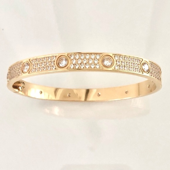 Gold Pavé Screw Classic Model Bracelet with 10 Gems 💎 - Picture 3 of 8